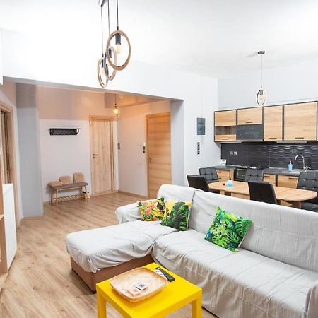 Matilda Central Apartment Aegina Екстер'єр фото